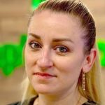 стоматолог-терапевт говорит о стоимости лечения кариеса под ключ